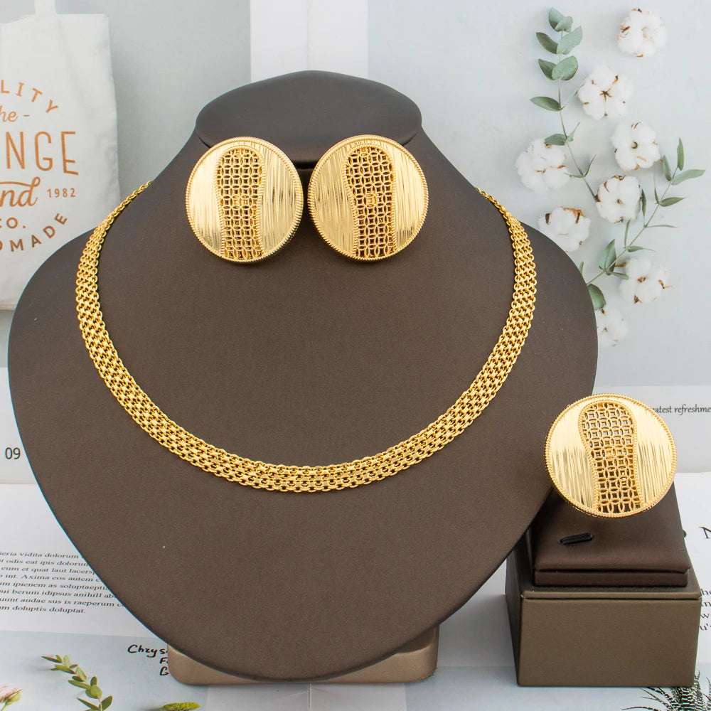 Shine with timeless elegance in this Trend Gold Color Jewelry Set, a hollandluxeglobal.com bestseller designed for the modern woman. Featuring Italian-inspired craftsmanship with a bold African Dubai classic style
