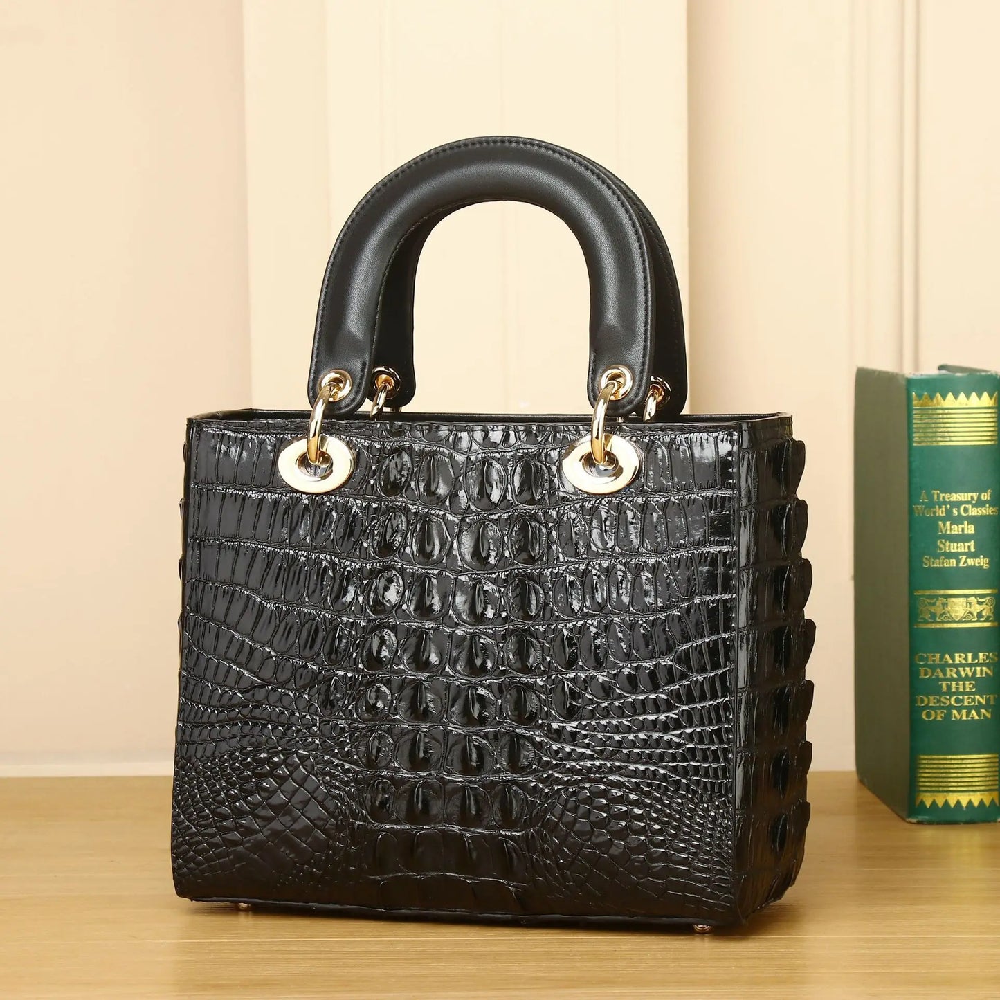 Boutique Premium Feel (for Exclusive Collection)
New Crocodile Pattern Luxury Designer Handbag for Women – Genuine Leather Shoulder & Crossbody Bag | HollandLuxeGlobal.com Exclusive