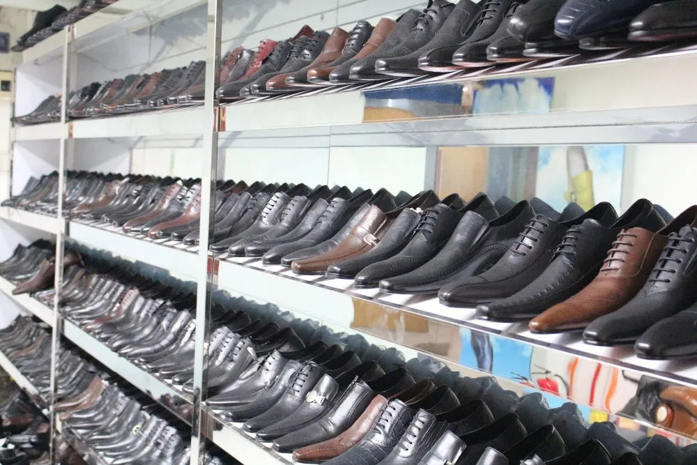 Italian Style Men’s Dress Shoes | Genuine Leather Handmade Classic Whole-Cut Oxford Lace-Up Formal Shoes | HollandLuxeGlobal.com Exclusive Collector’s Item