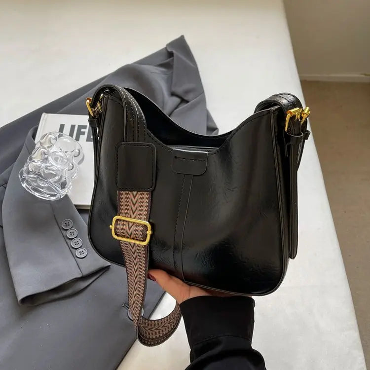 👜 Vintage Style Elegant Handbag for Ladies with Shoulder Strap and Premium Leather Construction | HollandLuxeGlobal.com Exclusive Collector’s Item