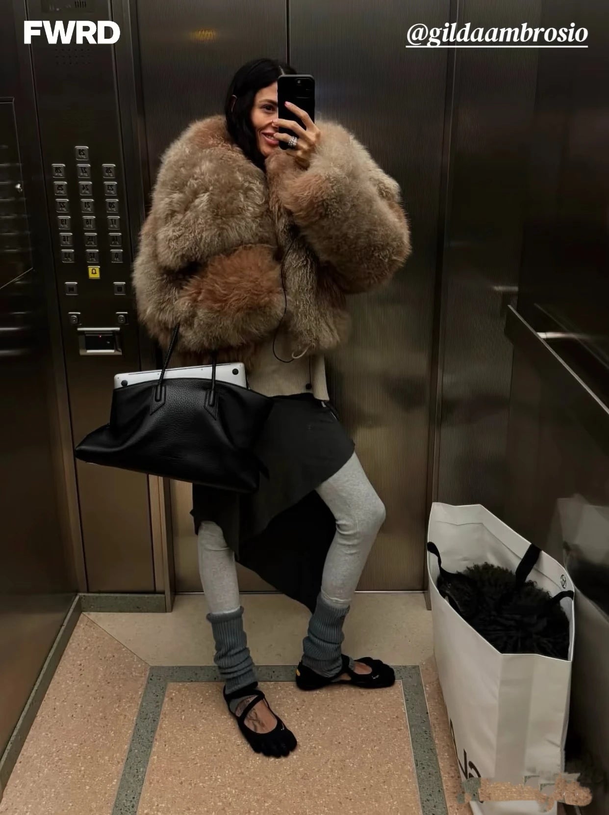 Crocodile Pattern Genuine Leather Luxury Handbag – High Quality Alligator-Style Large Capacity Women’s Tote & Shoulder Crossbody Bag | HollandLuxeGlobal.com Exclusive Collector’s Item