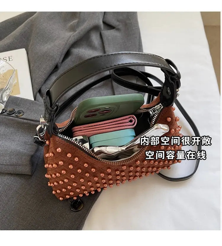 Modern Crocodile Embossed Bag For Women With Exotic Texture And Premium Leather For Luxury Style