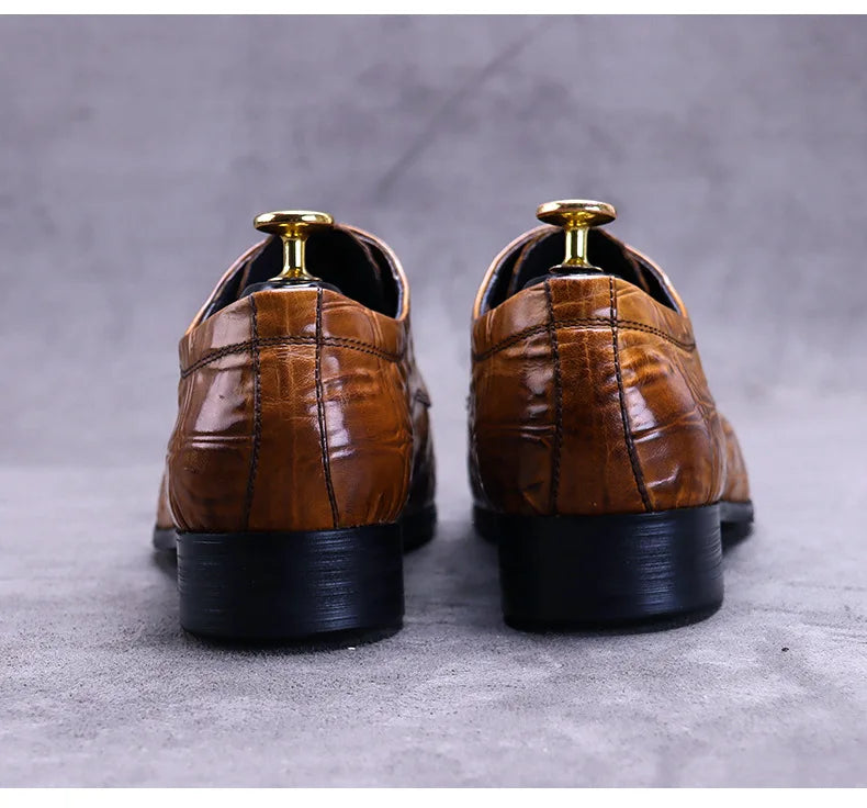 Elevate your style with the Luxury Crocodile Pattern Men’s Dress Shoes, part of the Hollandluxeglobal.com Exclusive Collection.
	•	Material: Premium genuine leather with elegant crocodile embossing