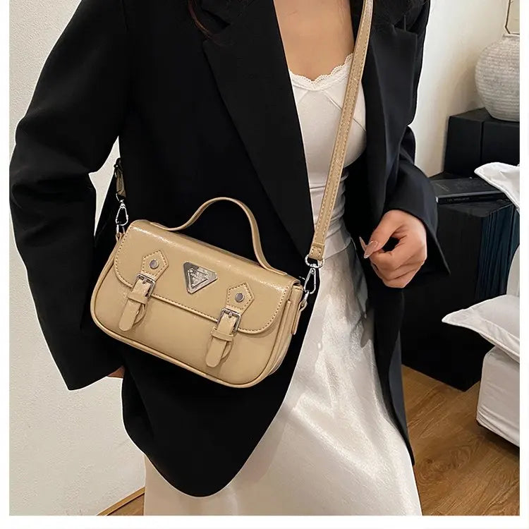 Elegant Ladies Leather Tote Bag | Luxury Designer Crossbody & Shoulder Bag with Adjustable Strap | Fashionable Minimalist Design | HollandLuxeGlobal.com Exclusive Collector’s Item