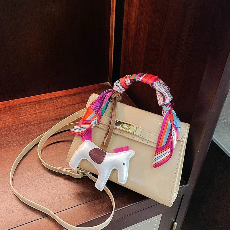 Classic Leather Tote Bag for Ladies | Spacious Interior Luxury Handbag | Famous Designer-Inspired Style | HollandLuxeGlobal.com Exclusive Collector’s Item