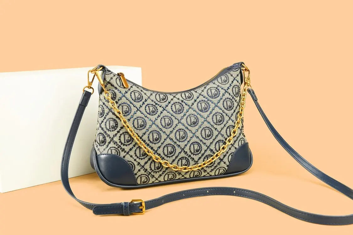 Women’s Tote Bag Crafted from Premium Leather – High-End Quality Handbag with Trendy Vintage Parisian Style | HollandLuxeGlobal.com Exclusive Collector’s Item