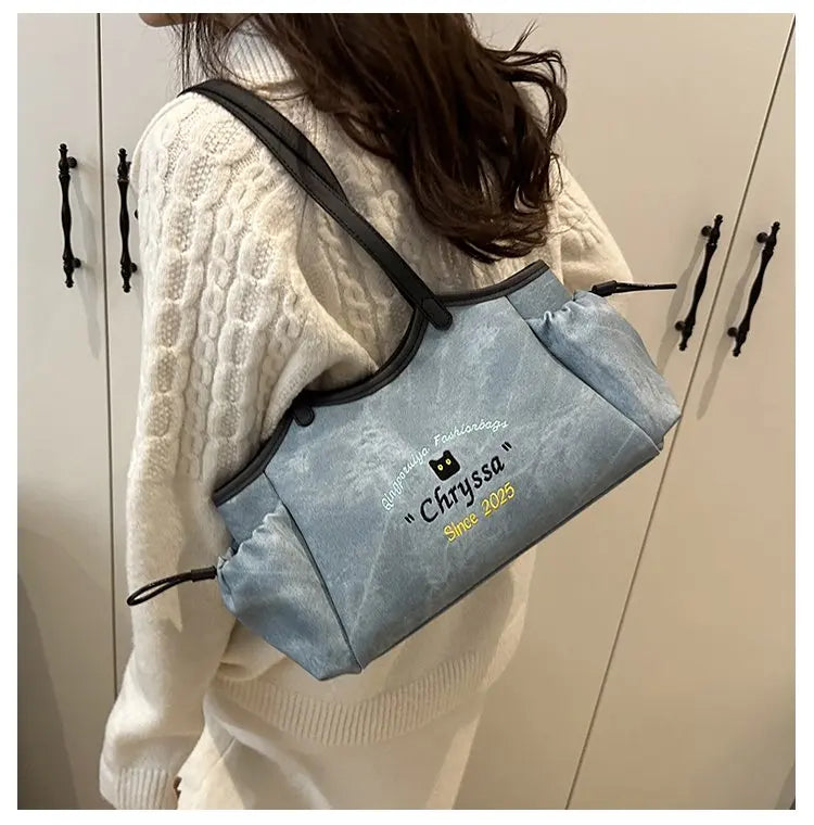 High-End Women’s Tote Bag – Genuine Leather Luxury Handbag with Trendy Commuter Design by a Famous Stylish Designer | HollandLuxeGlobal.com Exclusive Collector’s Item