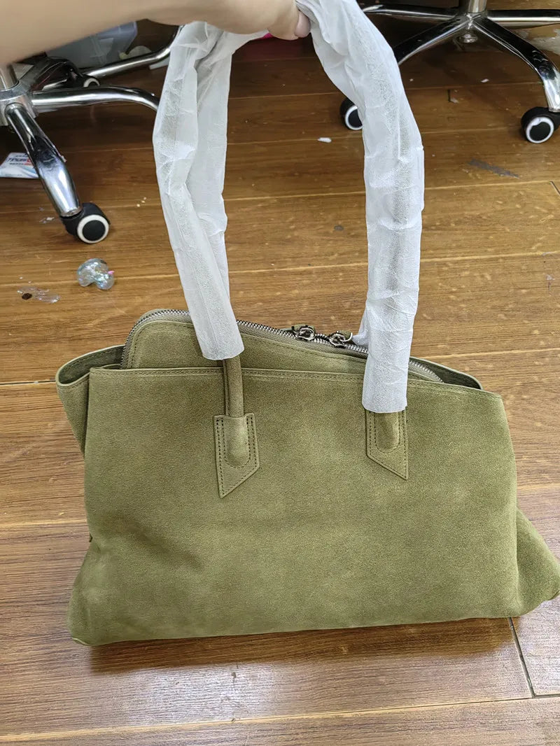 Crocodile Pattern Genuine Leather Luxury Handbag – High Quality Alligator-Style Large Capacity Women’s Tote & Shoulder Crossbody Bag | HollandLuxeGlobal.com Exclusive Collector’s Item