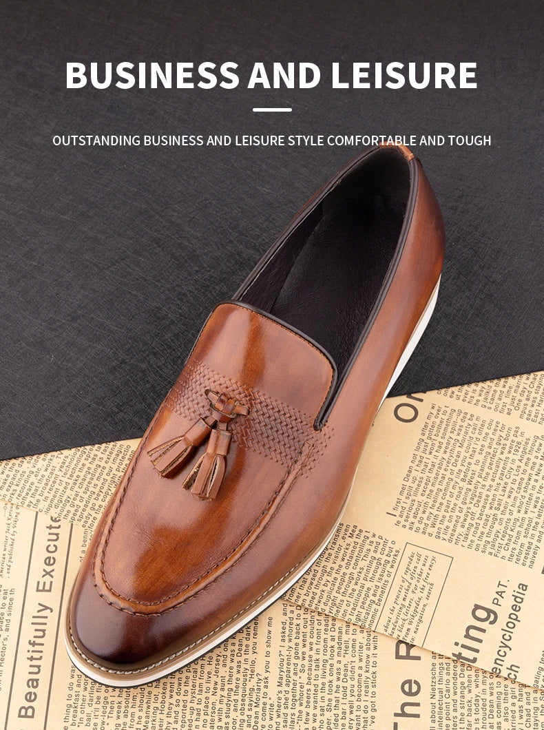 HollandLuxe Exclusive – British Style Tassel Loafers in Genuine Leather
	2.	Luxury Retro Leather Loafers – Breathable Slip-On Comfort
	3.	Collector’s Edition Men’s Tassel Loafers – Business & Casual Elegance
	4.	Pre