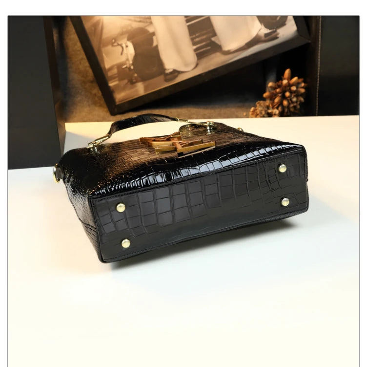 Add a touch of elegance to your style with this Women’s Crocodile Pattern Tote Bag, crafted from luxury microfiber leather in a stunning gradient color finish. Spacious, stylish, and versatile