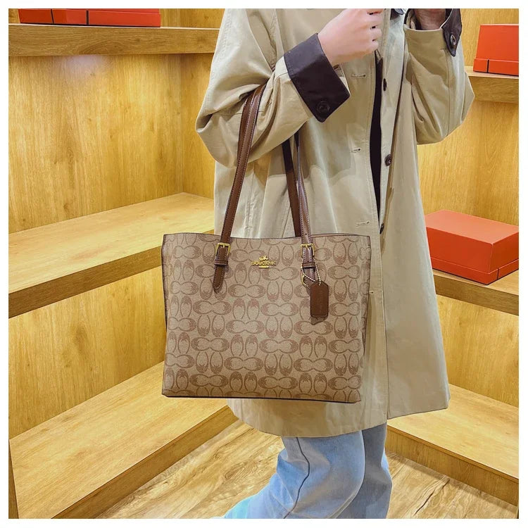 Boutique Premium Feel
Luxury Designer-Inspired Leather Crossbody Bag for Women – Elegant Shoulder Handbag | HollandLuxeGlobal.com Exclusive