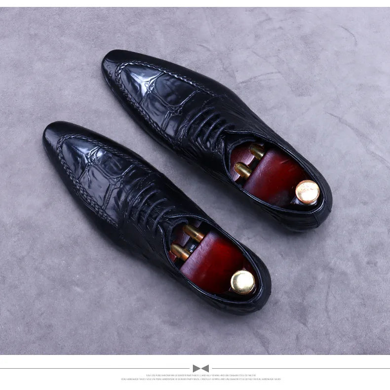 Elevate your style with the Luxury Crocodile Pattern Men’s Dress Shoes, part of the Hollandluxeglobal.com Exclusive Collection.
	•	Material: Premium genuine leather with elegant crocodile embossing