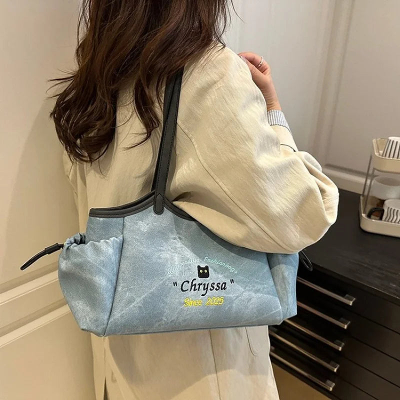 High-End Women’s Tote Bag – Genuine Leather Luxury Handbag with Trendy Commuter Design by a Famous Stylish Designer | HollandLuxeGlobal.com Exclusive Collector’s Item