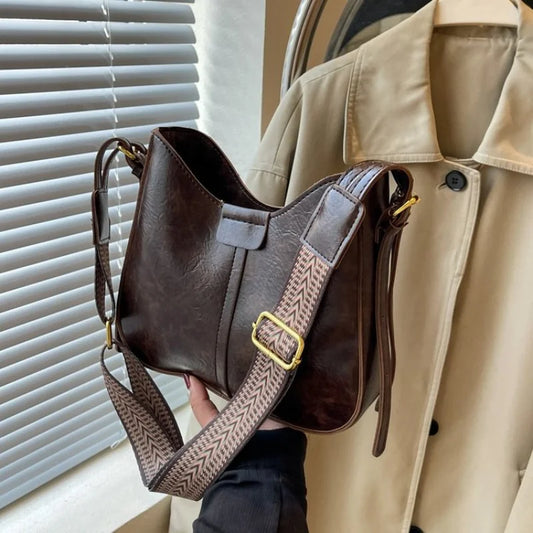 👜 Vintage Style Elegant Handbag for Ladies with Shoulder Strap and Premium Leather Construction | HollandLuxeGlobal.com Exclusive Collector’s Item