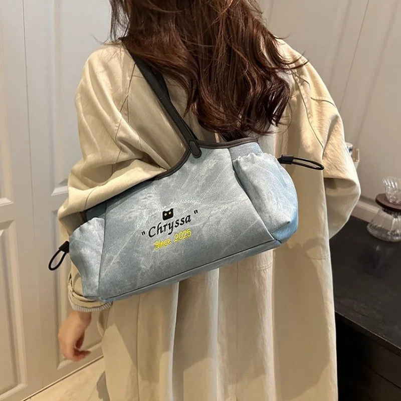 High-End Women’s Tote Bag – Genuine Leather Luxury Handbag with Trendy Commuter Design by a Famous Stylish Designer | HollandLuxeGlobal.com Exclusive Collector’s Item