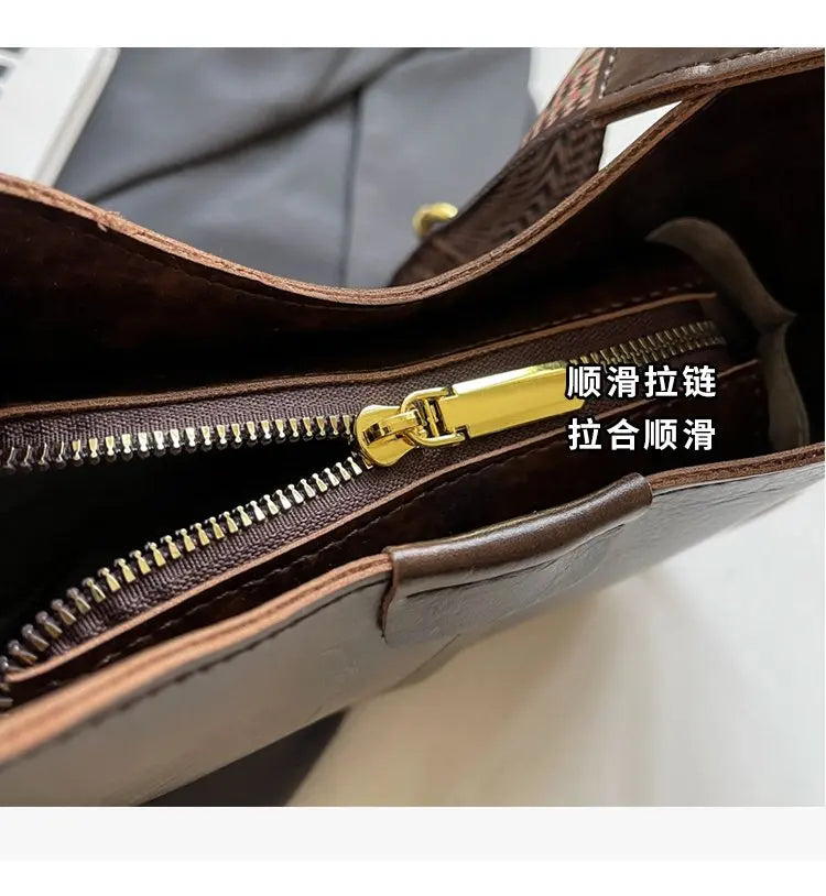 👜 Vintage Style Elegant Handbag for Ladies with Shoulder Strap and Premium Leather Construction | HollandLuxeGlobal.com Exclusive Collector’s Item