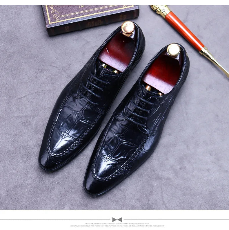 Elevate your style with the Luxury Crocodile Pattern Men’s Dress Shoes, part of the Hollandluxeglobal.com Exclusive Collection.
	•	Material: Premium genuine leather with elegant crocodile embossing