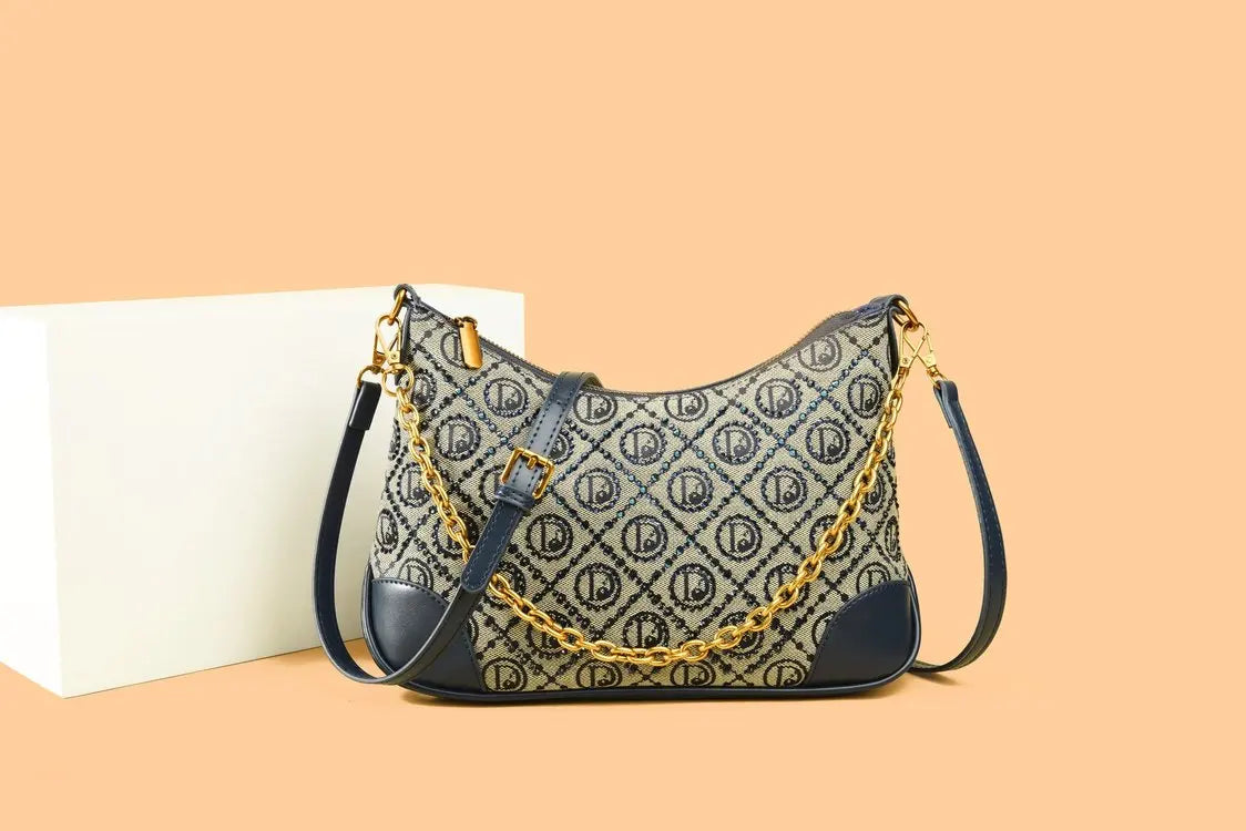 Women’s Tote Bag Crafted from Premium Leather – High-End Quality Handbag with Trendy Vintage Parisian Style | HollandLuxeGlobal.com Exclusive Collector’s Item