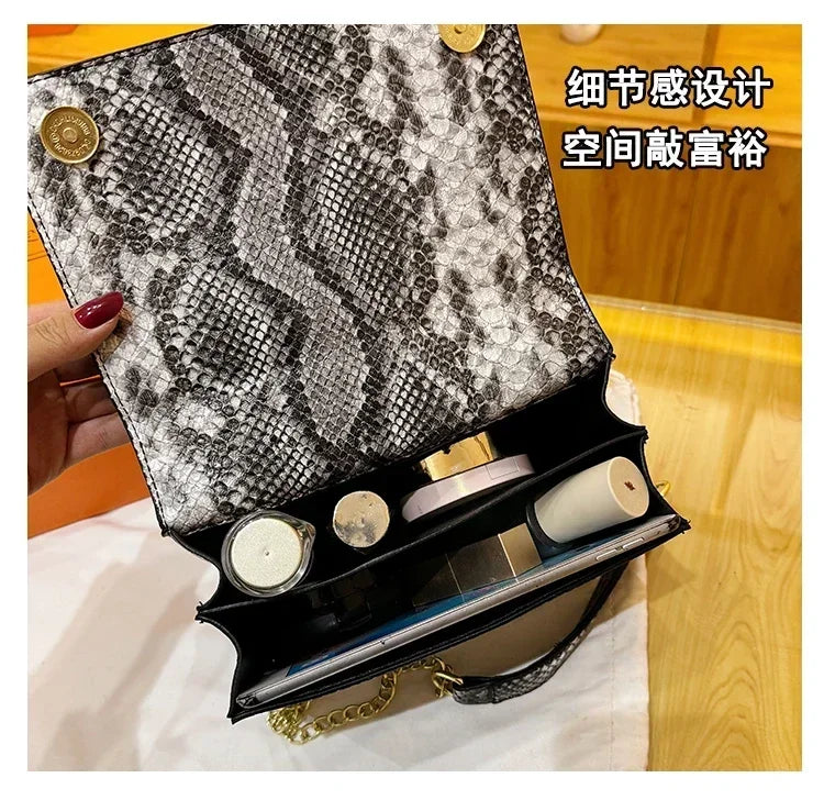 Elegant. Timeless. Functional.
This premium leather tote blends vintage charm with modern luxury — your perfect everyday statement.

HollandLuxeGlobal.com Exclusive Collector’s Item