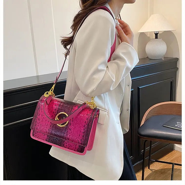 Classic Elegant Ladies Tote Bag – Luxury Leather Women’s Handbag by Famous Designer, Timeless Style from a Popular Luxury Brand | HollandLuxeGlobal.com Exclusive Collector’s Item