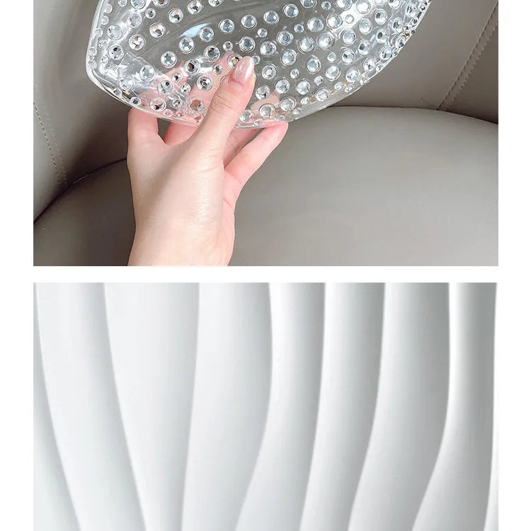 Lip Shape Rhinestones Clutch Bag Clear Acrylic Kiss Purse Luxury Diamond Women Wedding Evening Party Chain Crossbody Handbag | HollandLuxeGlobal.com Exclusive Collector’s Item