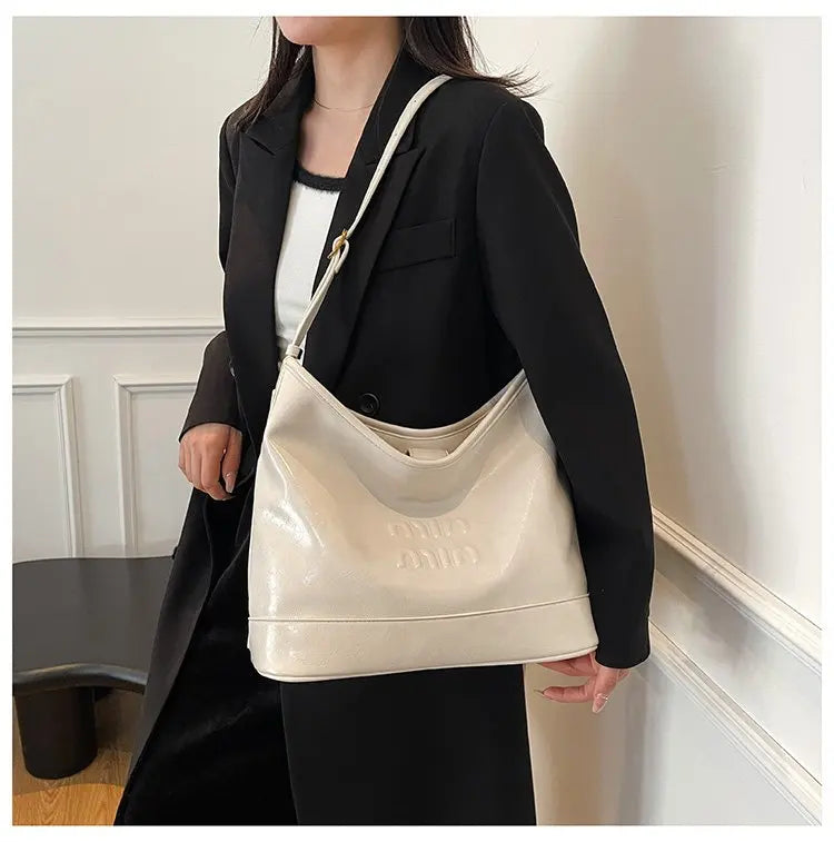 Premium & Boutique Feel (For Exclusive Collections)
Luxury Leather Handbag for Women – Elegant Designer Tote & Crossbody Bag | HollandLuxeGlobal.com Exclusive