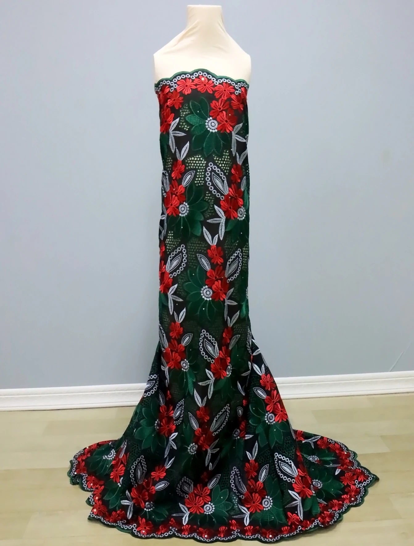 New Arrival – High Quality Swiss Voile Lace in Switzerland, Nigerian Embroidered Cotton Lace Fabric with Stones for Bridal and Prom Dresses | HollandLuxeGlobal.com Exclusive Collector’s Item