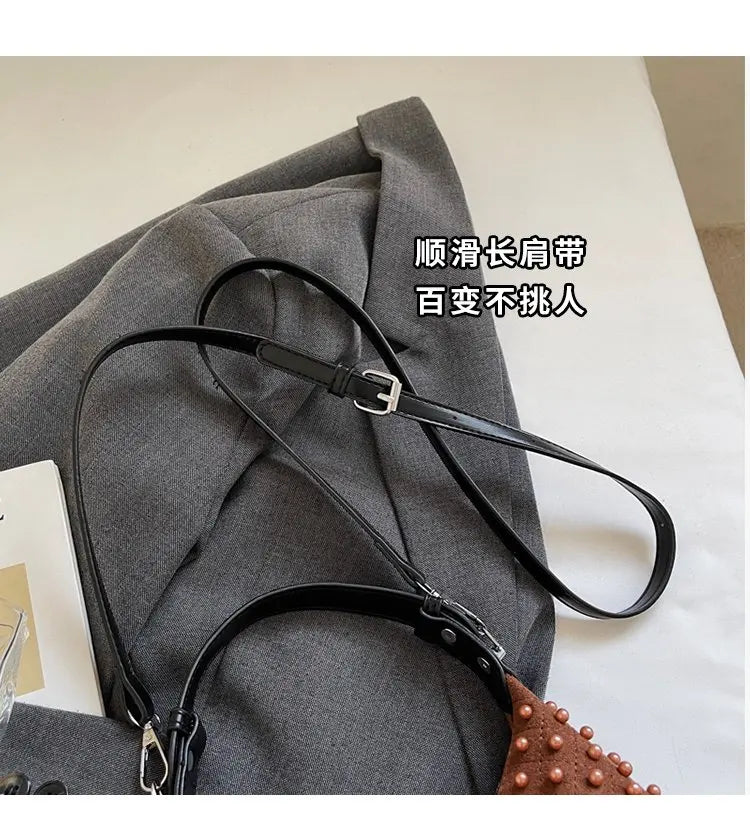 Modern Crocodile Embossed Bag For Women With Exotic Texture And Premium Leather For Luxury Style