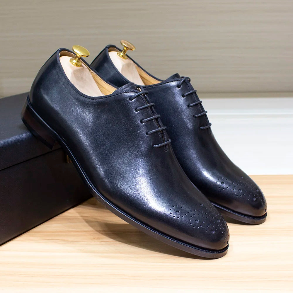 Italian Style Men’s Dress Shoes | Genuine Leather Handmade Classic Whole-Cut Oxford Lace-Up Formal Shoes | HollandLuxeGlobal.com Exclusive Collector’s Item
