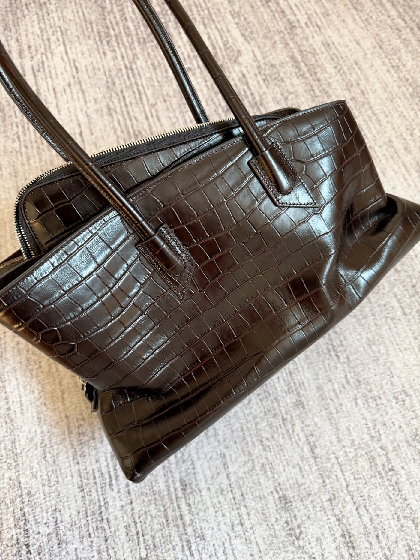 Crocodile Pattern Genuine Leather Luxury Handbag – High Quality Alligator-Style Large Capacity Women’s Tote & Shoulder Crossbody Bag | HollandLuxeGlobal.com Exclusive Collector’s Item