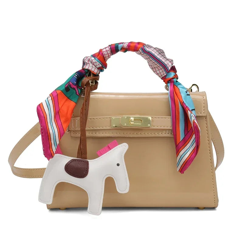 Classic Leather Tote Bag for Ladies | Spacious Interior Luxury Handbag | Famous Designer-Inspired Style | HollandLuxeGlobal.com Exclusive Collector’s Item