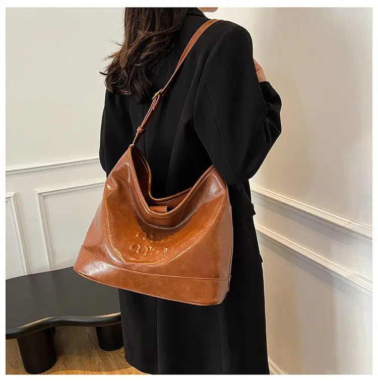 Premium & Boutique Feel (For Exclusive Collections)
Luxury Leather Handbag for Women – Elegant Designer Tote & Crossbody Bag | HollandLuxeGlobal.com Exclusive