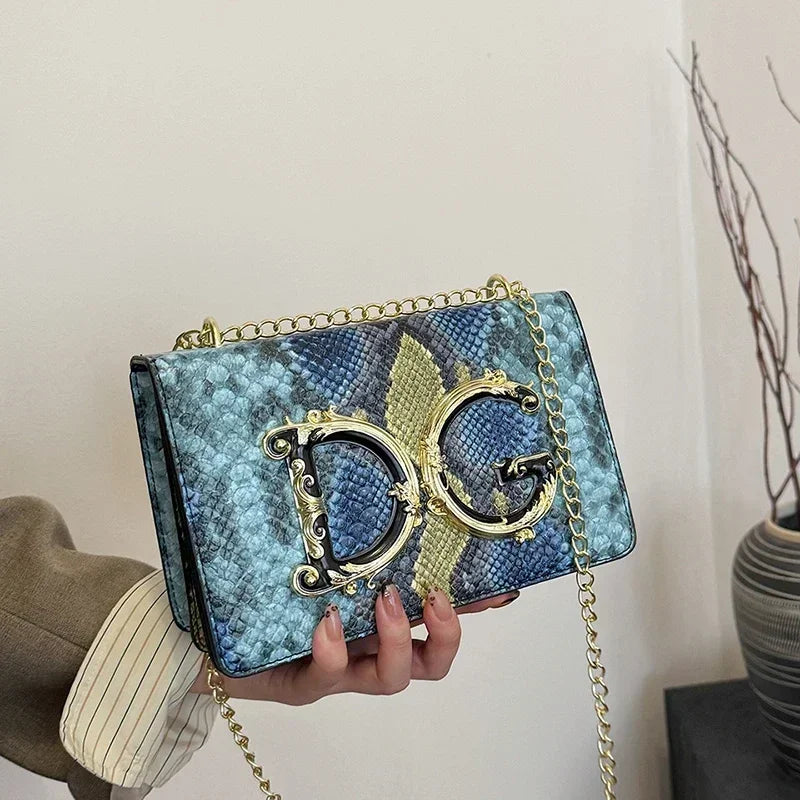 Elegant. Timeless. Functional.
This premium leather tote blends vintage charm with modern luxury — your perfect everyday statement.

HollandLuxeGlobal.com Exclusive Collector’s Item