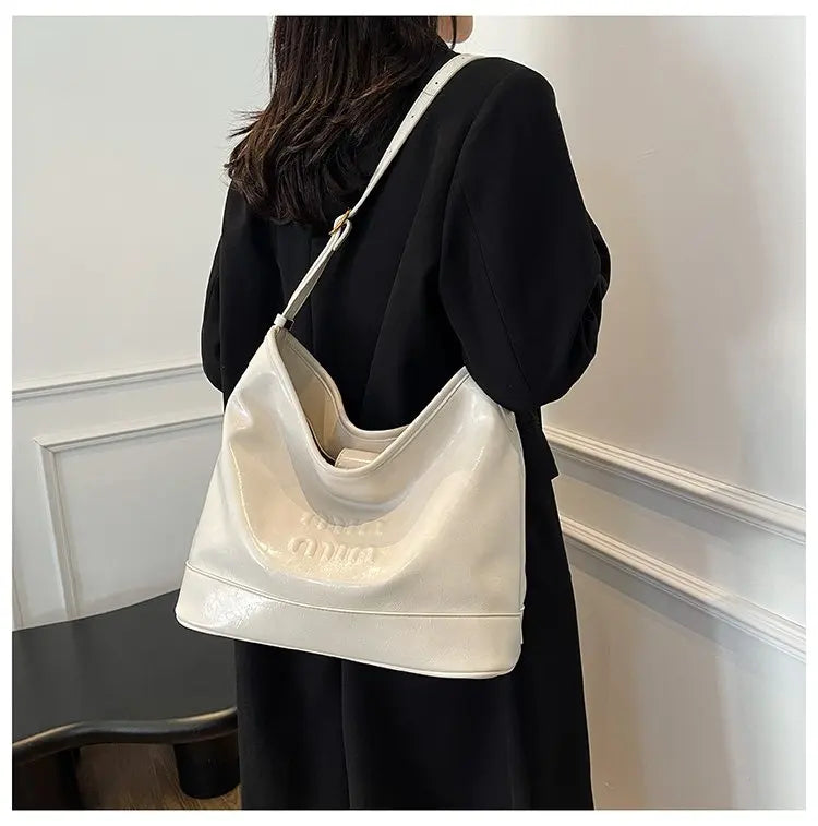 Premium & Boutique Feel (For Exclusive Collections)
Luxury Leather Handbag for Women – Elegant Designer Tote & Crossbody Bag | HollandLuxeGlobal.com Exclusive