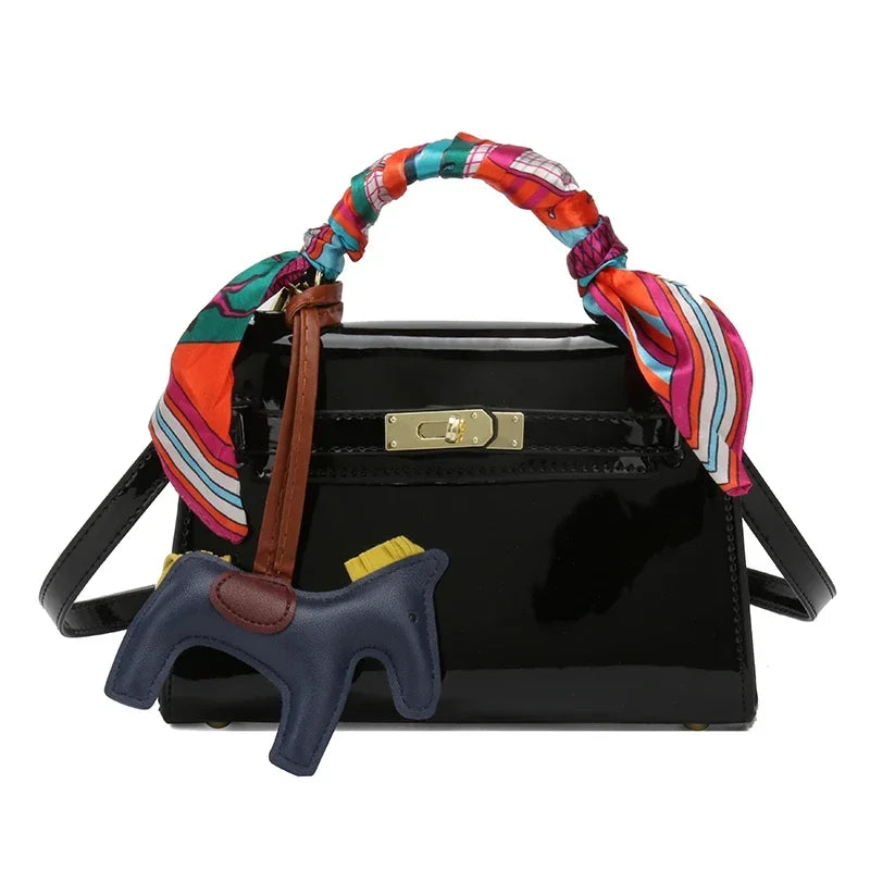 Classic Leather Tote Bag for Ladies | Spacious Interior Luxury Handbag | Famous Designer-Inspired Style | HollandLuxeGlobal.com Exclusive Collector’s Item