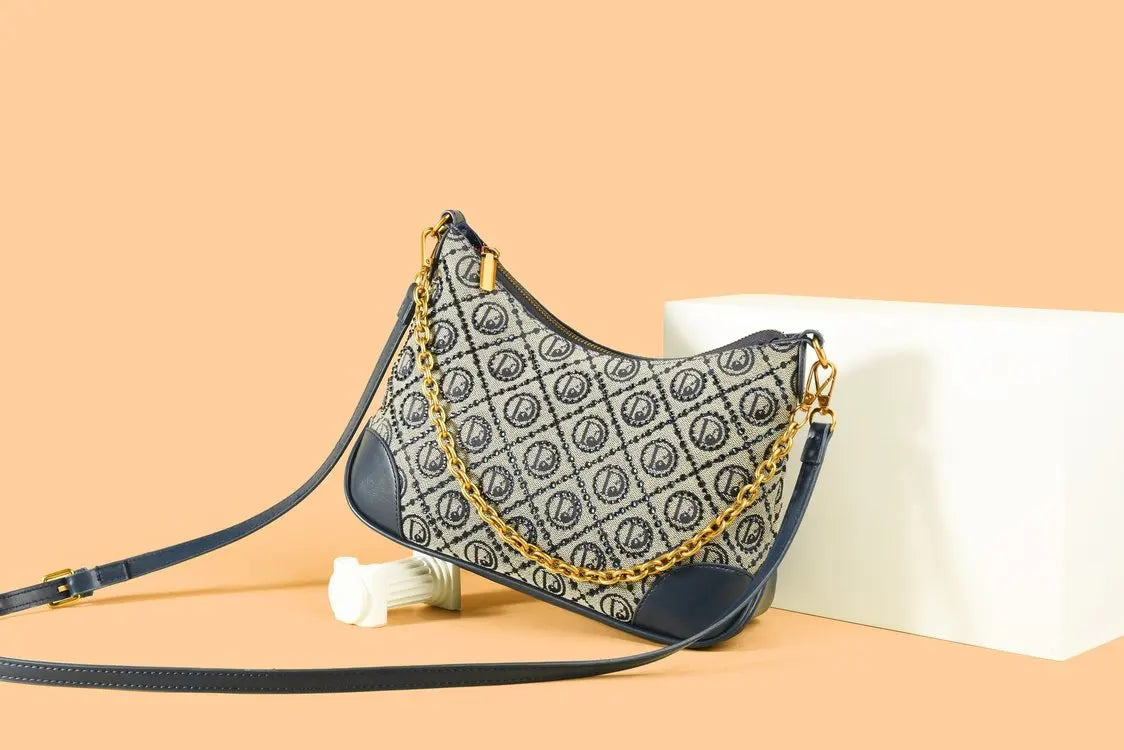 Women’s Tote Bag Crafted from Premium Leather – High-End Quality Handbag with Trendy Vintage Parisian Style | HollandLuxeGlobal.com Exclusive Collector’s Item