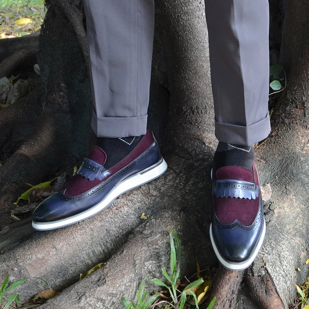 1.	HollandLuxe Exclusive – European Cow Suede Leather Wingtip Loafers
	2.	Luxury Men’s Sneakers-Loafers – Genuine Leather with Tassel Detail
	3.	Collector’s Edition Suede Wingtip Slip-On – Business & Casual Elegance