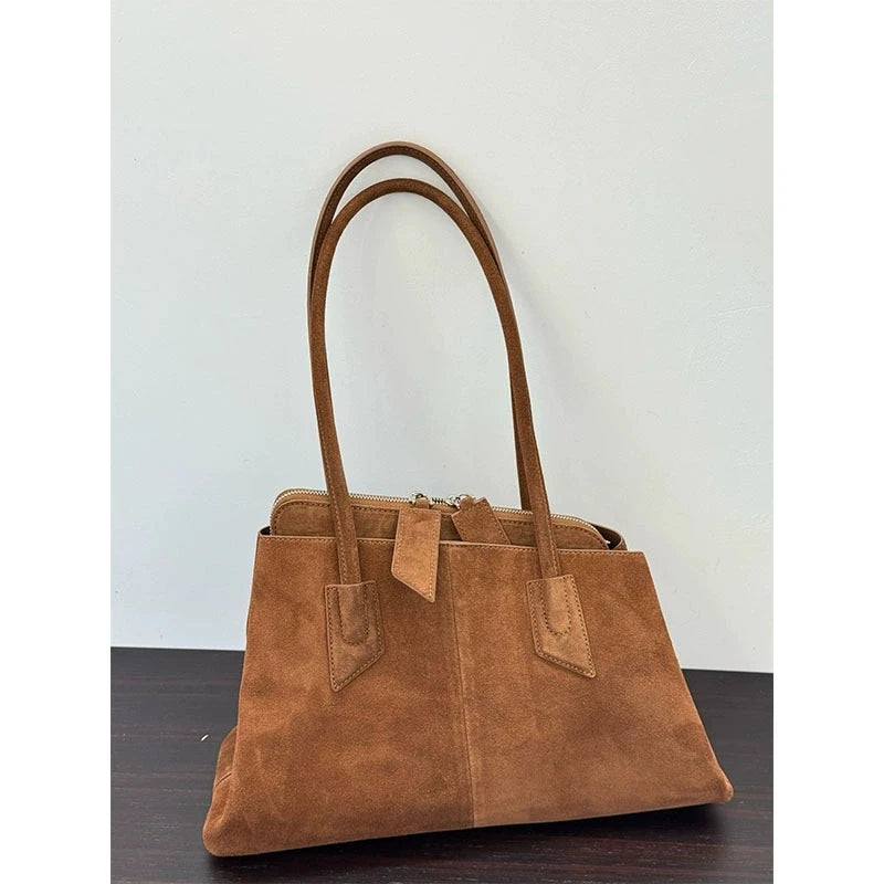 Crocodile Pattern Genuine Leather Luxury Handbag – High Quality Alligator-Style Large Capacity Women’s Tote & Shoulder Crossbody Bag | HollandLuxeGlobal.com Exclusive Collector’s Item