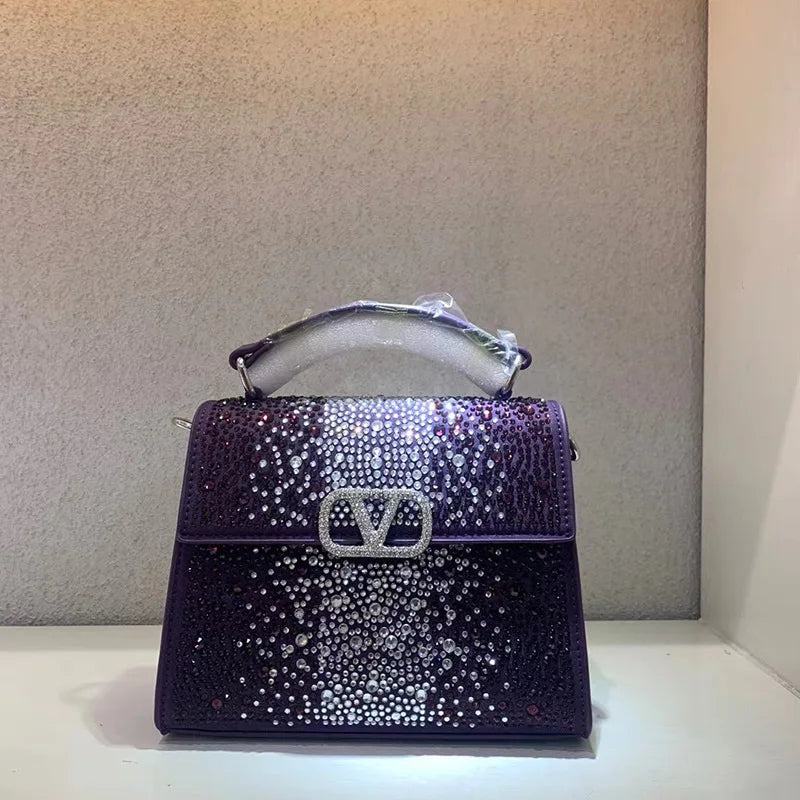 Elegant Vintage Leather Handbag for Ladies – Women’s Designer Tote Purse, Crossbody & Shoulder Bag in Classic Timeless Style | HollandLuxeGlobal.com Exclusive Collector’s Item