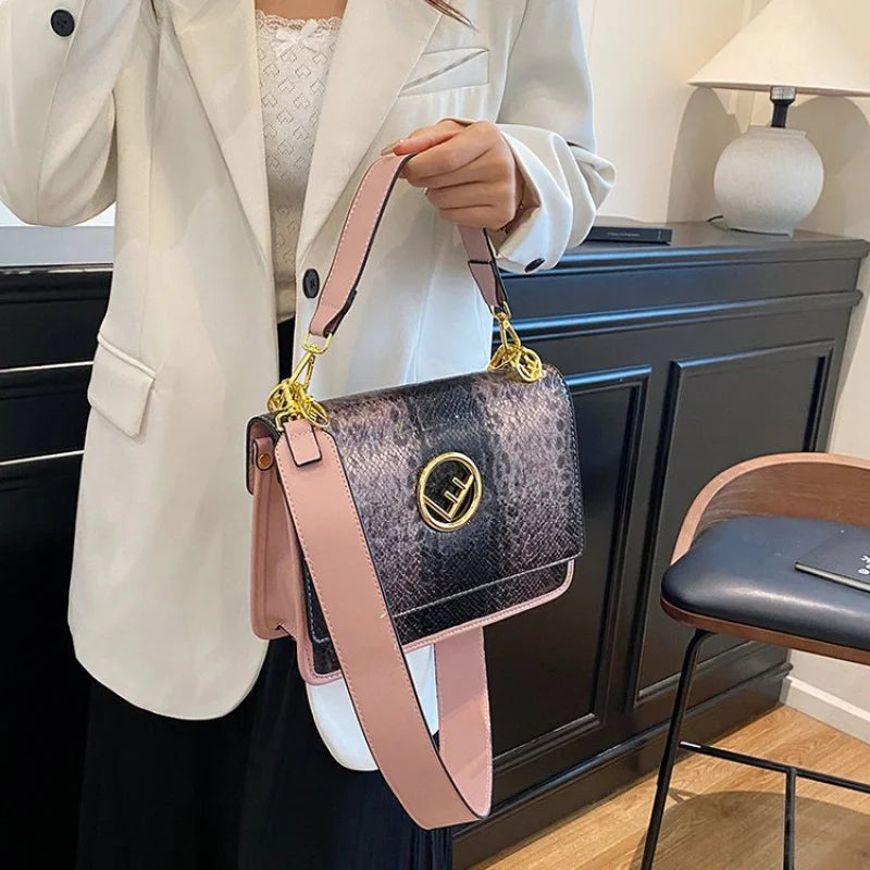 Classic Elegant Ladies Tote Bag – Luxury Leather Women’s Handbag by Famous Designer, Timeless Style from a Popular Luxury Brand | HollandLuxeGlobal.com Exclusive Collector’s Item