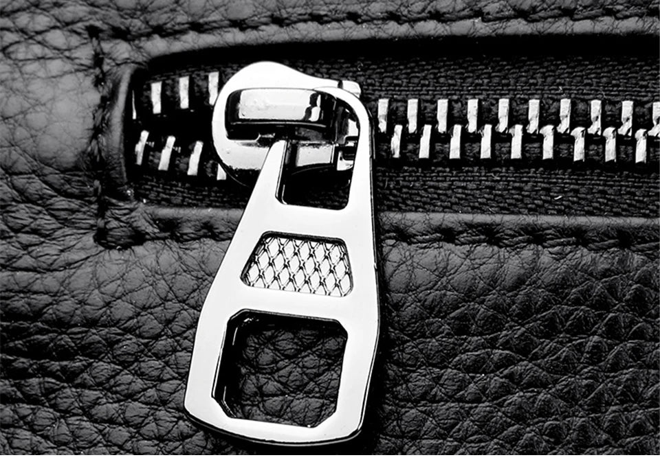 Stay stylish and organized with this Luxury Designer Plaid Shoulder Bag & Backpack, crafted for women and teenage girls. Featuring a large-capacity design and elegant plaid pattern — perfect for school, travel, or daily use